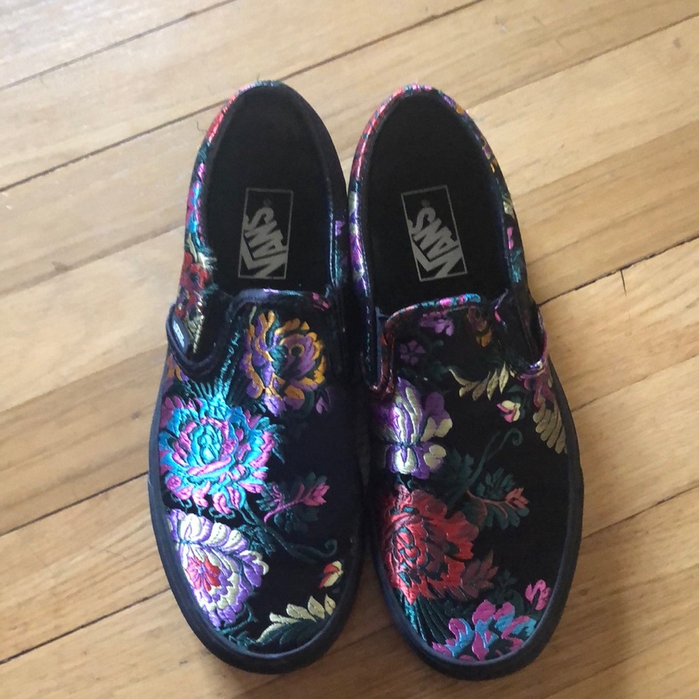 EUC Vans Classic Slip-On in Festival Satin, size 8.5 Women’s/7 Mens
